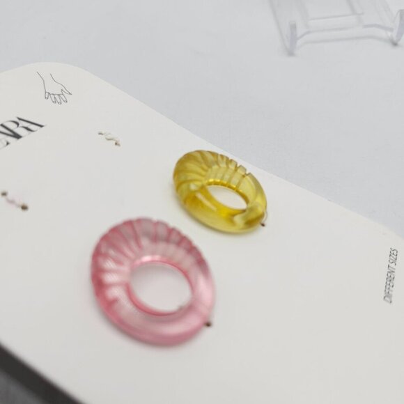 Zara Pink Yellow Acrylic Ring Set READ ME MISSING TWO Size 4 - Picture 2 of 6